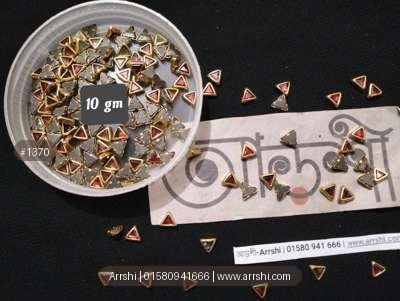 কুন্দন - কালার - ত্রিভুজ