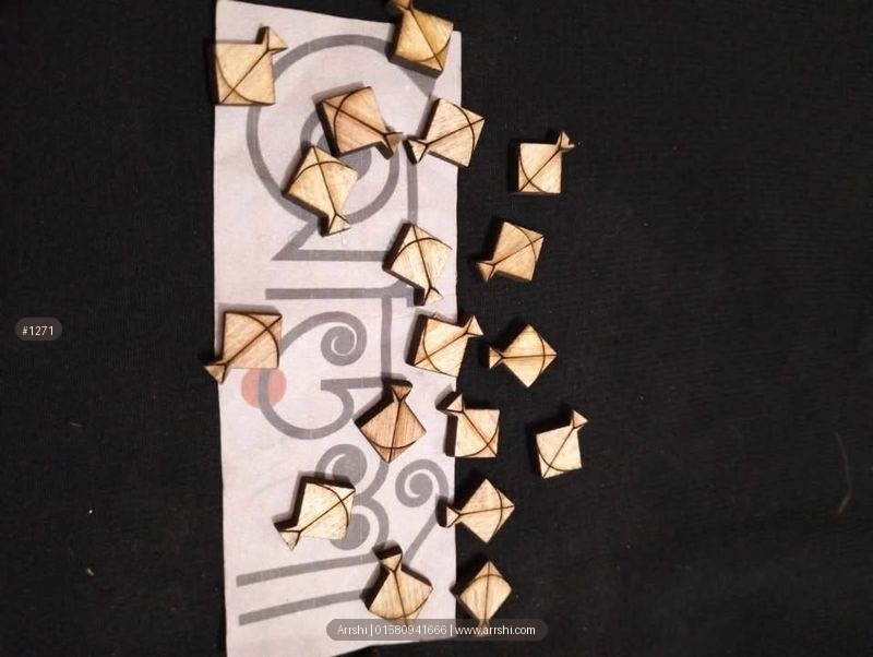 উডেন চার্ম