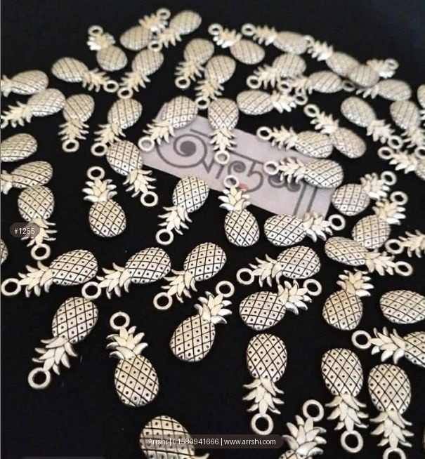 মেটাল - আনারস